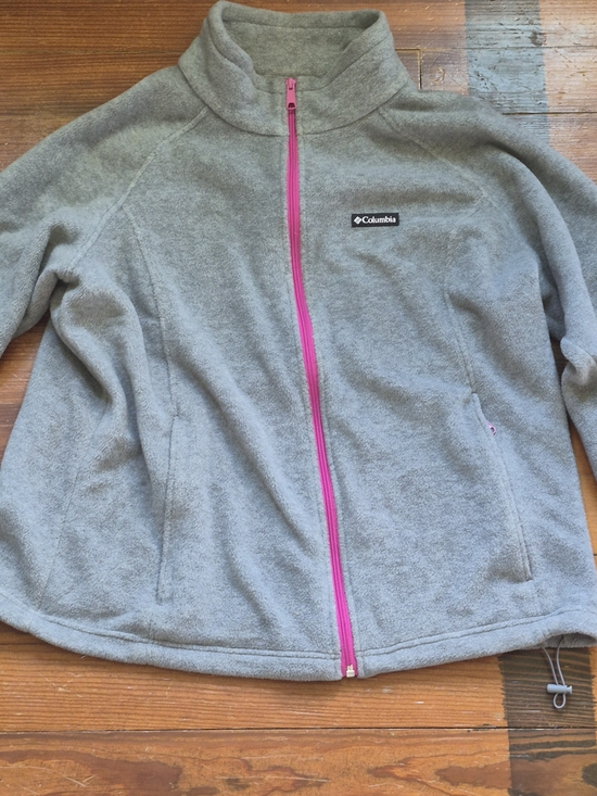 Columbia Tops - Columbia Women's Gray Fleece Jacket with Pink Zipper- 2X